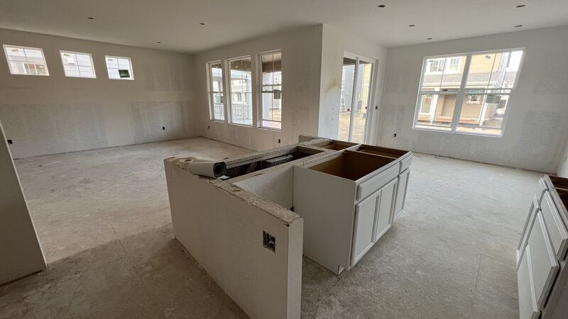 File:Kitchen01E.jpeg